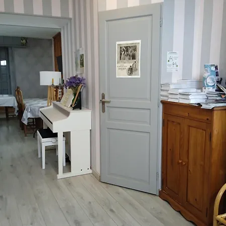 D'hôtes Les Clématites En Cotentin Couette-café