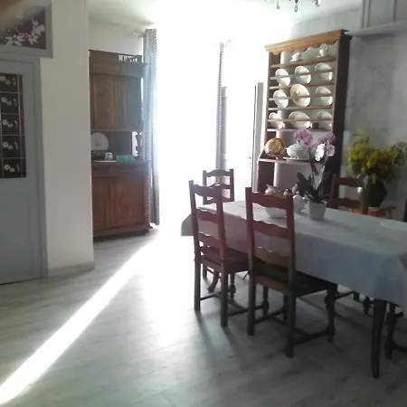 D'hotes Les Clematites En Cotentin Panzió