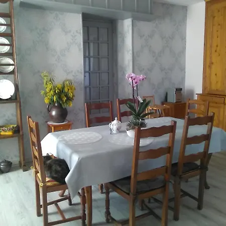 D'hotes Les Clematites En Cotentin 3*