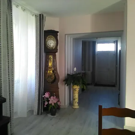 D'hotes Les Clematites En Cotentin Saint-Floxel