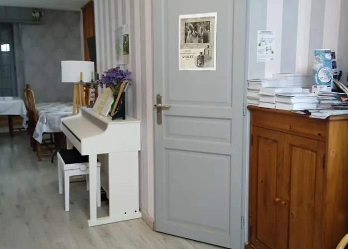 D'hôtes Les Clématites En Cotentin Bed & Breakfast