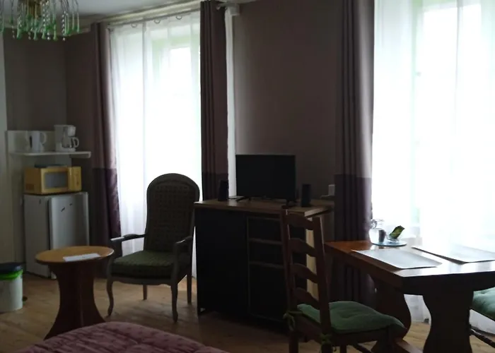 D'hôtes Les Clématites En Cotentin 3*